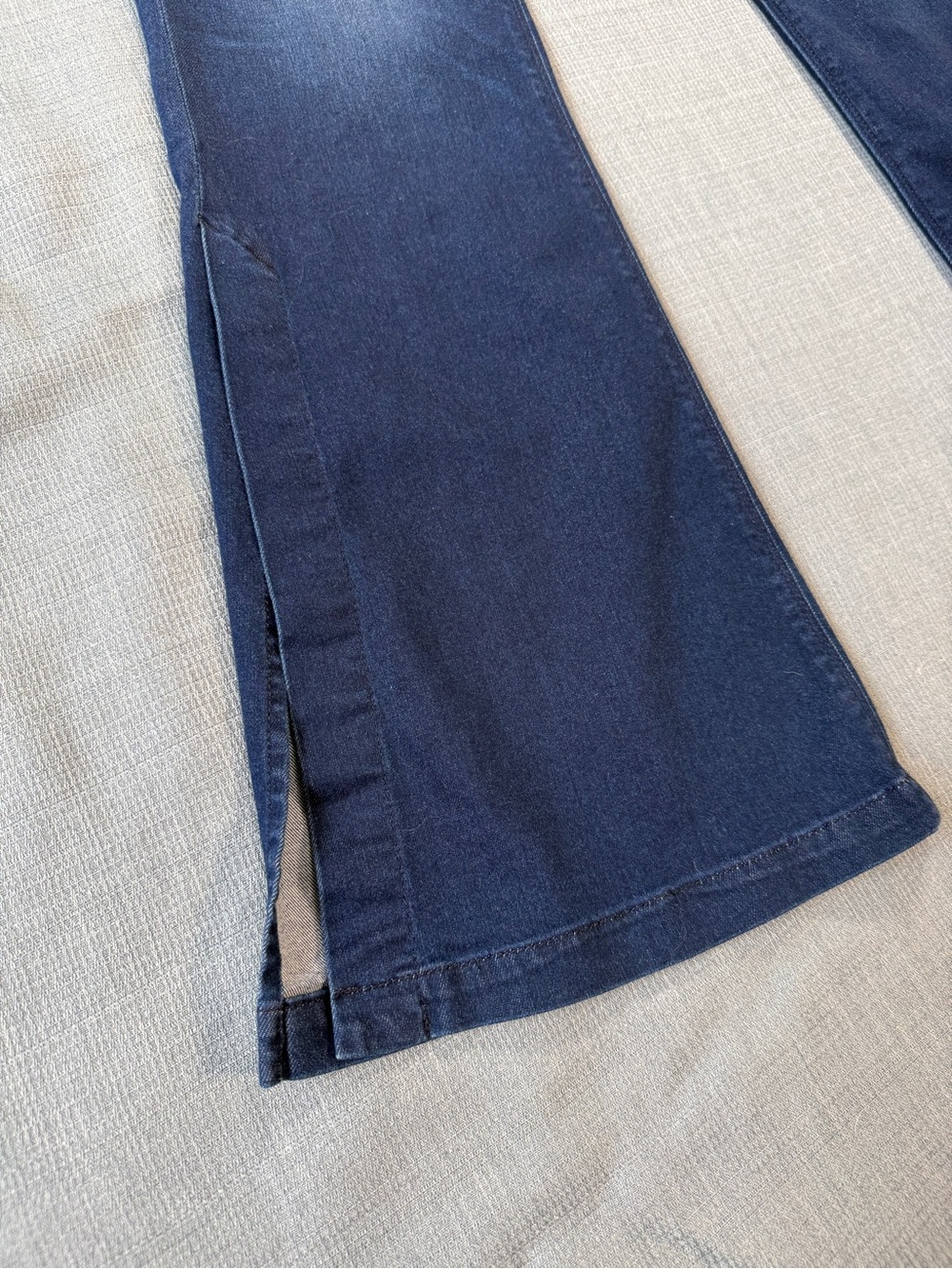Express Super Soft Stretch+ Bell Flare Dark Wash Blue Women's Jeans - Picture 9 of 10